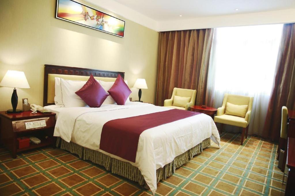 New Regent Hotel Хойчжоу Екстер'єр фото